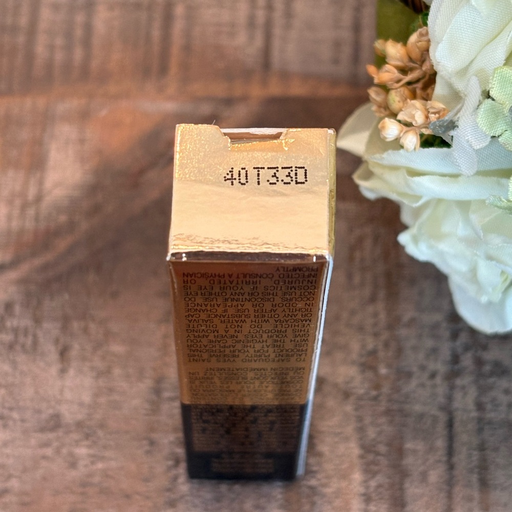 NEW Yves Saint Laurent YSL Volume Effect FAUX CILS Mascara in BLACK OVER BLACK! - Picture 6 of 6